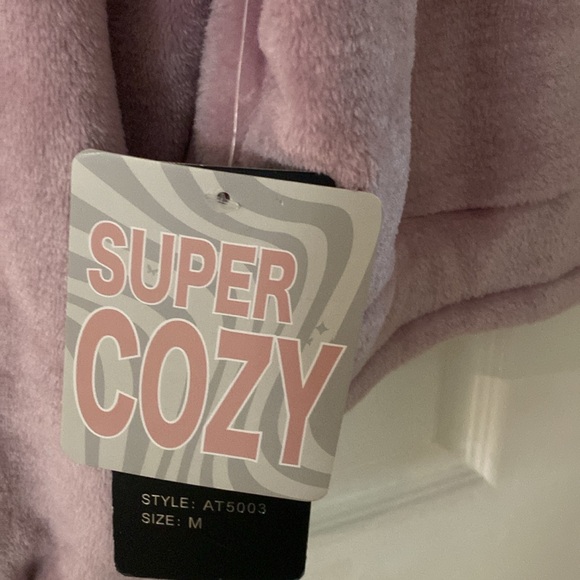 Hoodie size Medium so soft and cozy pink. NWT - Picture 3 of 4